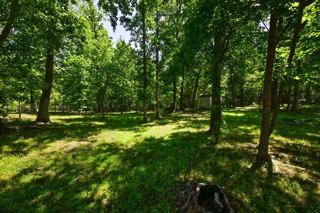 Building Photo - 237 Riverbend Rd