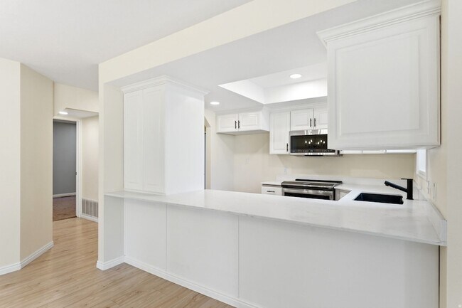 Foto del edificio - 1041 W Grindelwald Ct