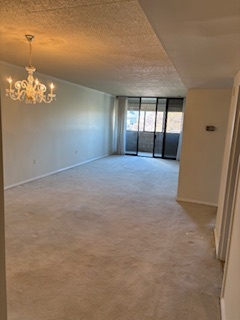 Building Photo - 550 Clay Ave