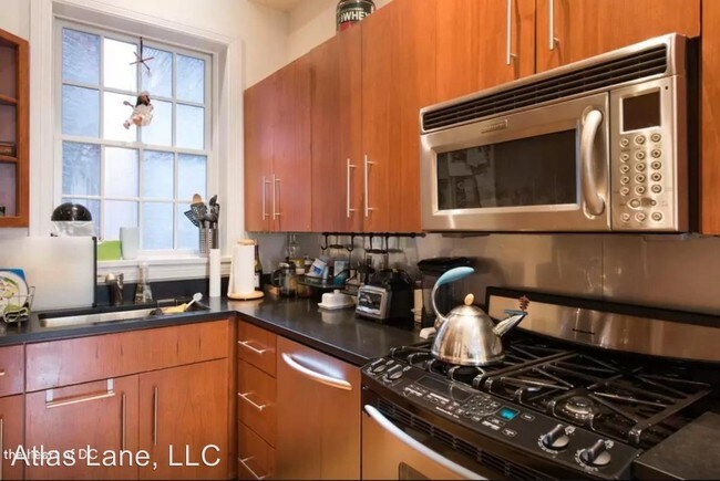 Building Photo - 1111 M St NW