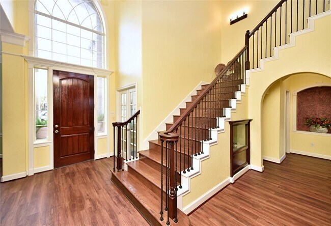 Foto del edificio - 1904 Stonegrove Ct