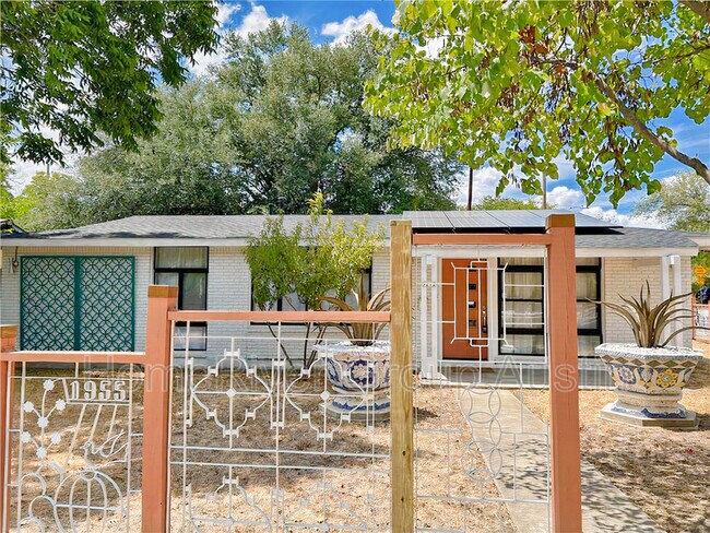 Building Photo - 5212 Berkman Dr