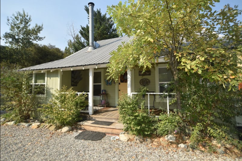 6027 Butterfly Ave, Dunsmuir, CA 96025 House Rental in Dunsmuir, CA
