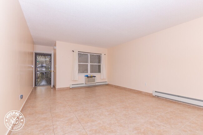 Foto del edificio - 153 Central Ave