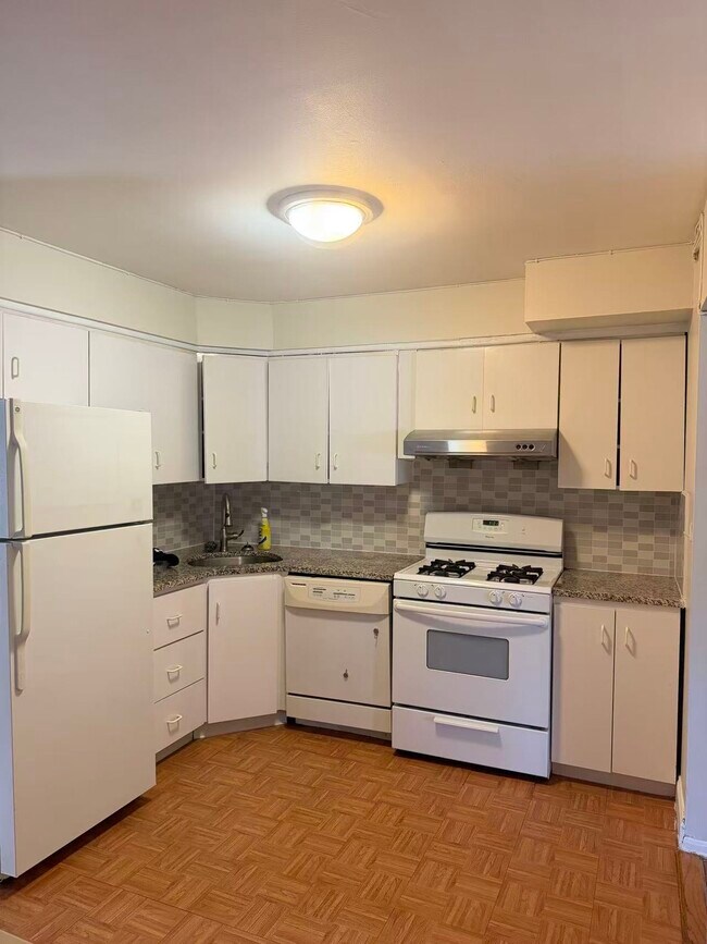 Foto del edificio - 21262 16th Ave