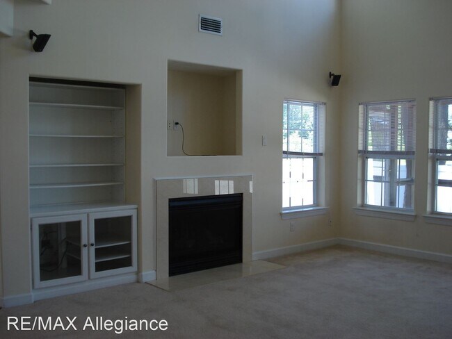Building Photo - 4 br, 2.5 bath House - 3840 AFFIRMED WAY