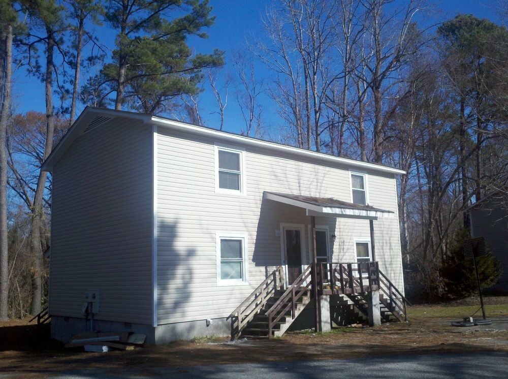Primary Photo - 2BR/1.5BA Duplex