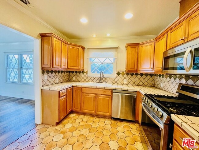 Building Photo - 4441 Tujunga Ave