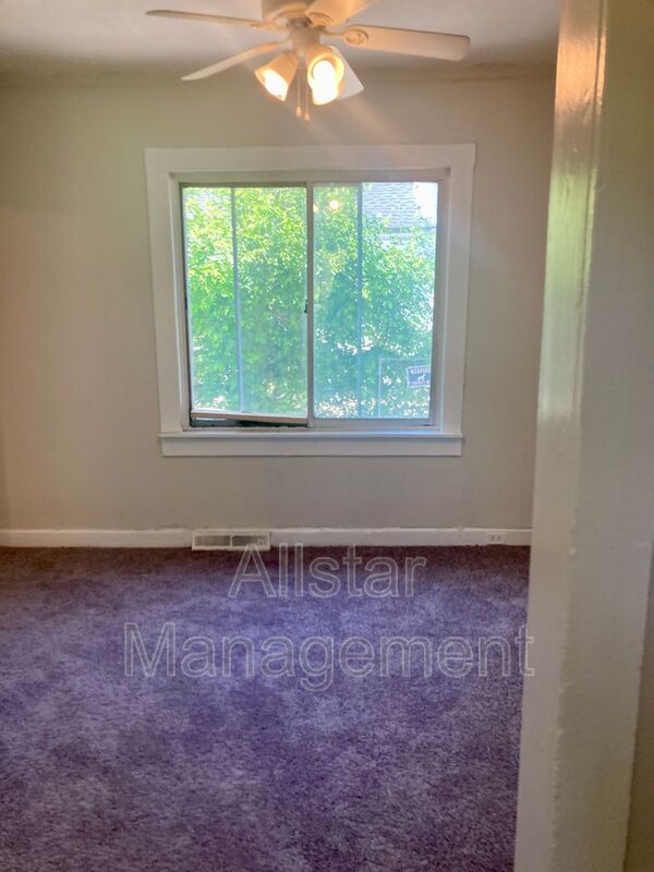 Foto del edificio - 6706 Gertrude Ave