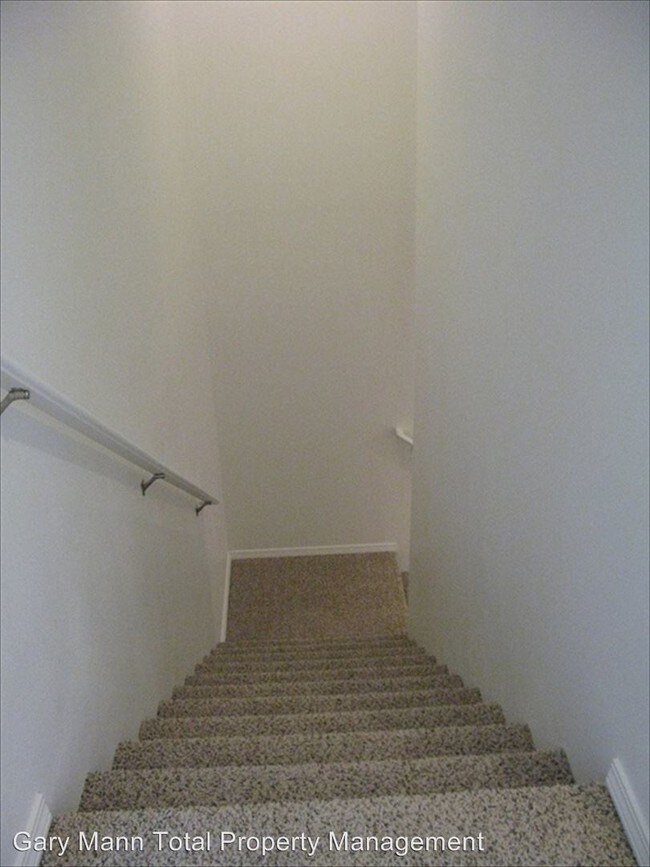 Building Photo - 108 E Mizzou Ct