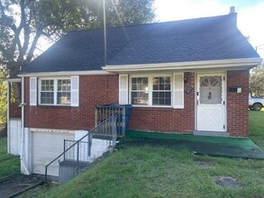 Building Photo - 301 Pennview Dr