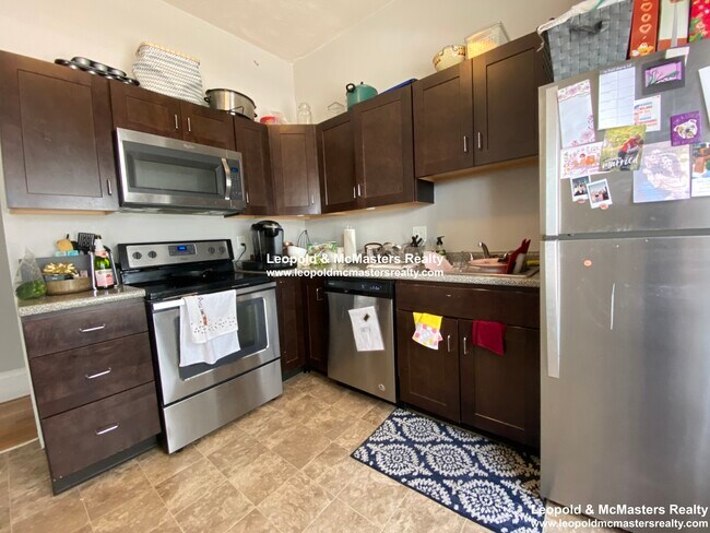 Foto del edificio - 172 Bigelow St