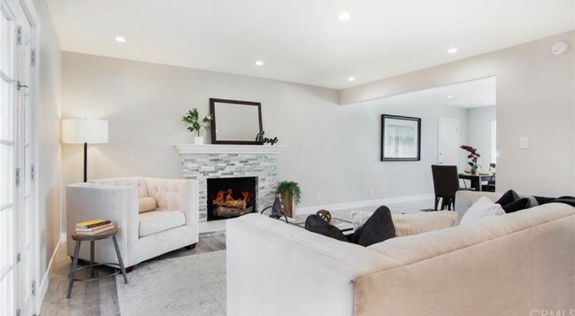 Building Photo - 14935 Ansford St