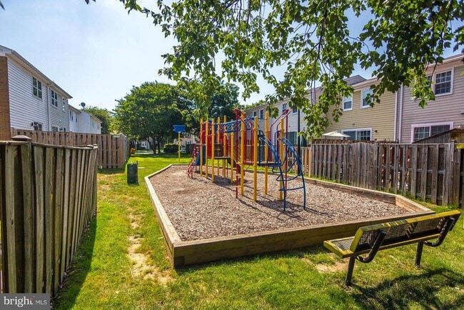 Building Photo - 1851 Sharwood Pl