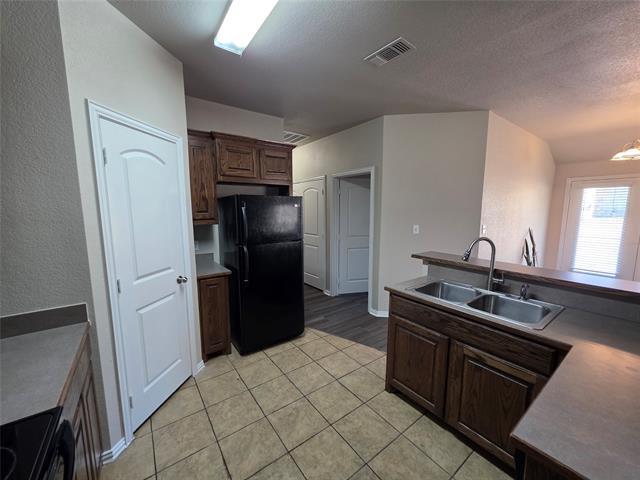 Foto del edificio - 145 N Meadows Dr