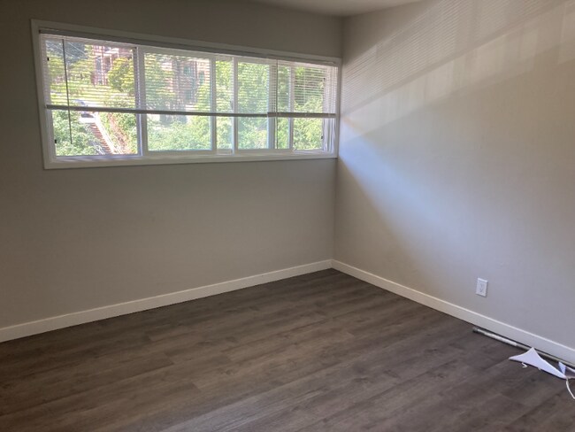 Foto del edificio - 4640 22nd Ave NE