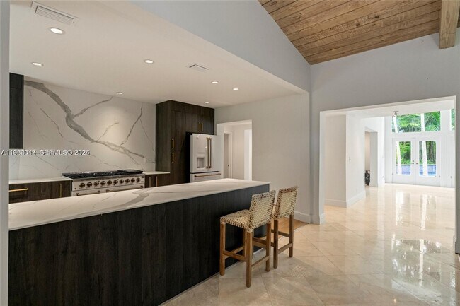 Foto del edificio - 1951 Secoffee St