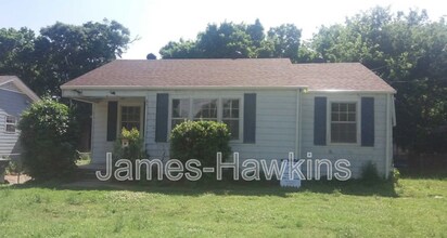 Building Photo - 3026 Texas St