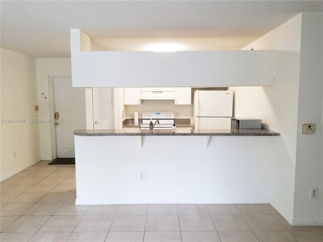 Foto del edificio - 470 S Park Rd