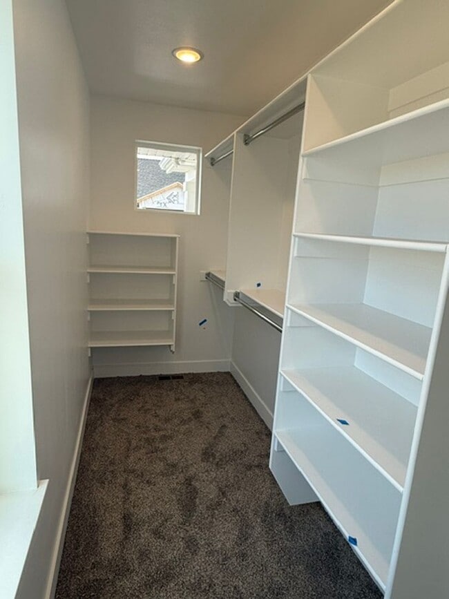 Building Photo - 3090 E Thorley Dr