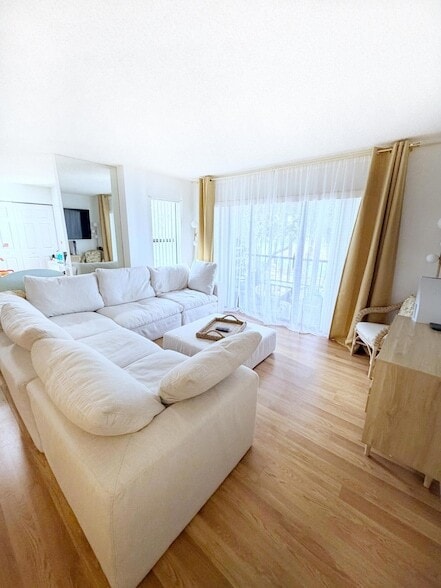 Photo - 1014 Green Pine Blvd Apartment