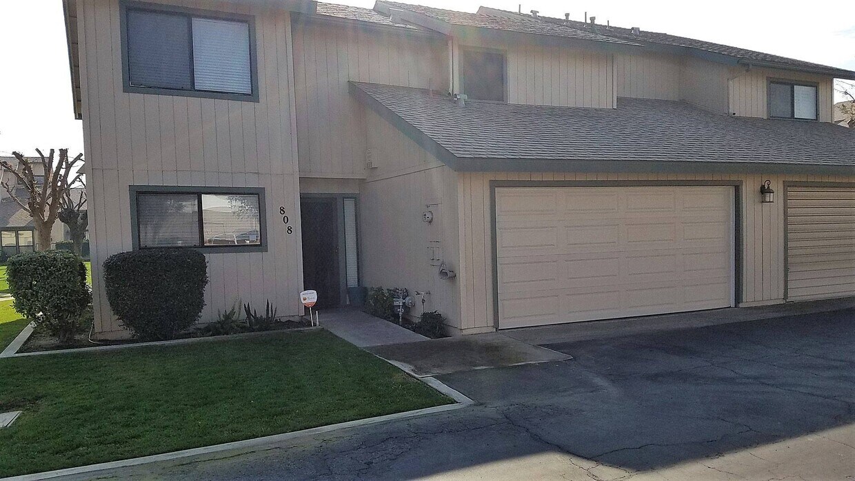 808 W Grand Ave, Porterville, CA 93257 Townhome Rentals in