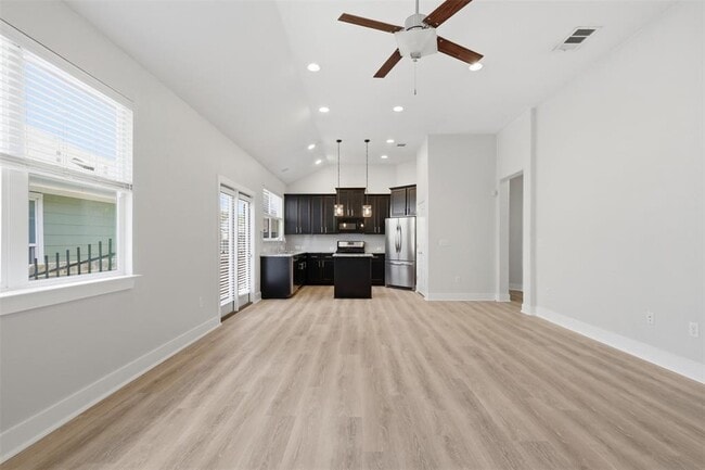 Foto del edificio - 7208 Lysander Ct