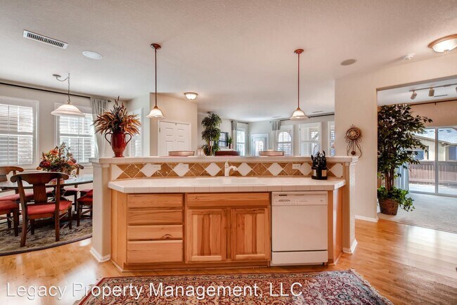Foto del edificio - 2 br, 2 bath House - 10581 Parkington Lane #A