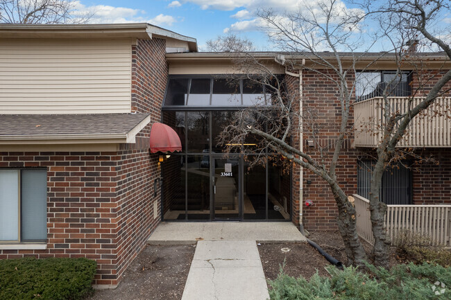 Entrance - Royal Oak Condos & Willows of Greys Lake Apts