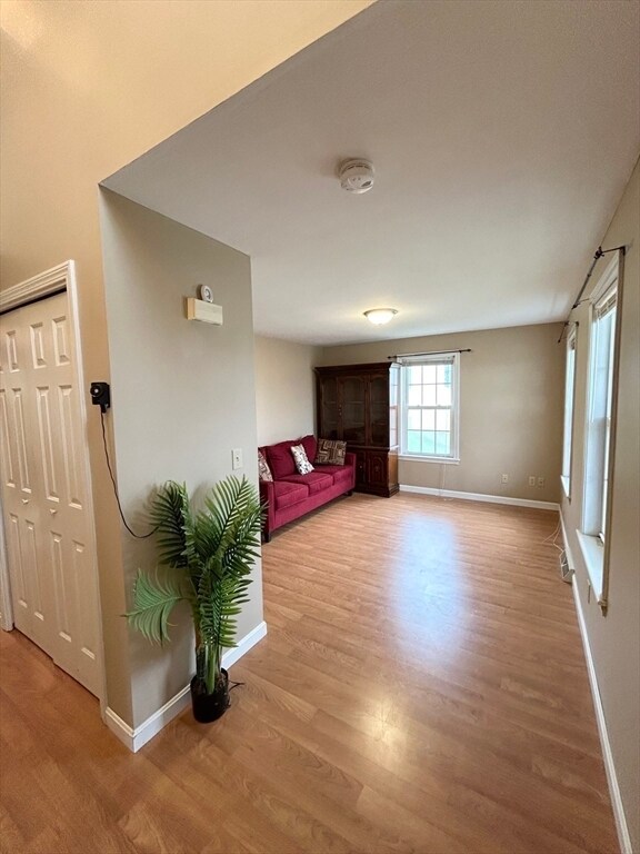 Foto del edificio - 35 Fox Meadow Dr