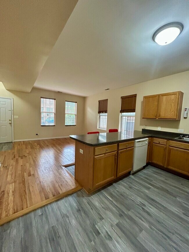 Foto del edificio - 1509 N Talman Ave