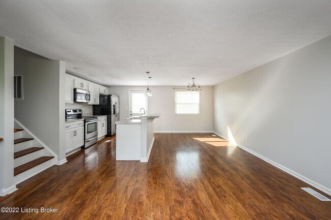 Foto del edificio - 7419 W Orchard Grass Blvd