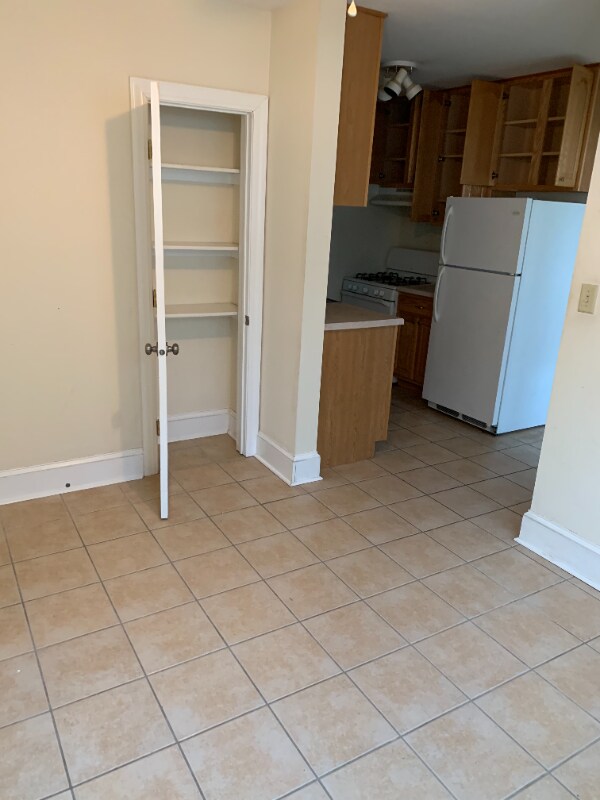 Foto del edificio - 1880 Grand Ave