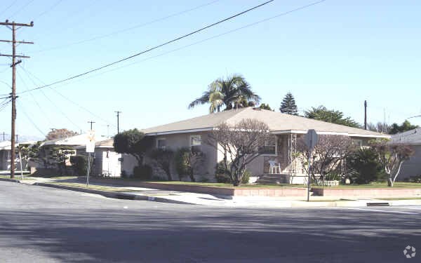 Foto principal - 1150 S Montebello Blvd