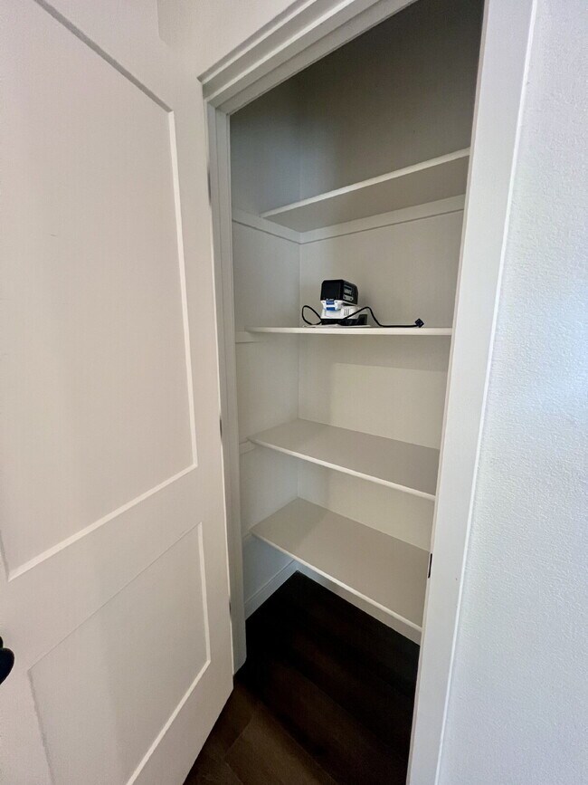 Foto del edificio - Newer Single Family Home Now Available!