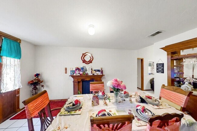 Foto del edificio - 10719 Carvel Ln