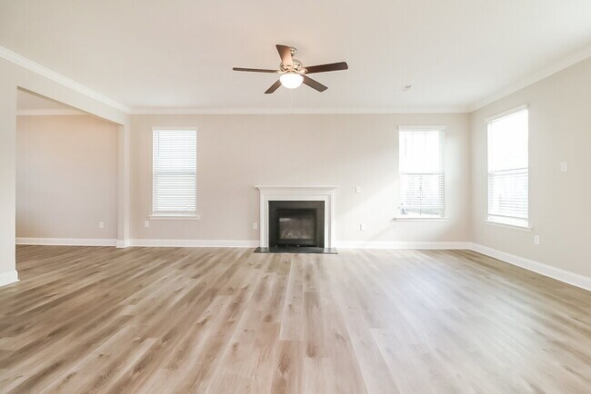 Foto del edificio - 454 Outwater Ridge Dr