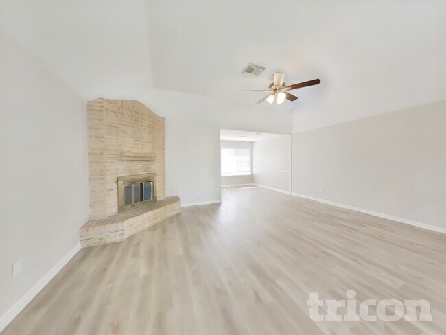 Foto del edificio - 7206 Sonnet Glen Ln