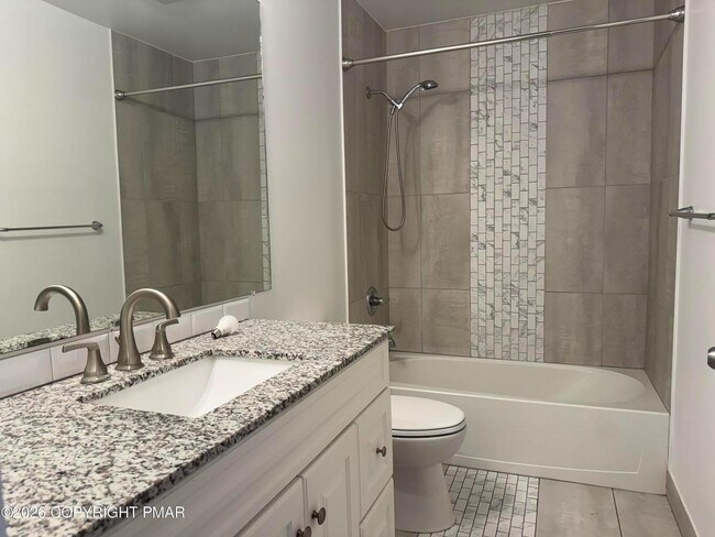 Foto del edificio - 35 Brookeville Terrace