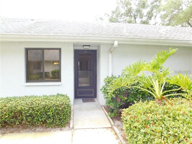 Foto del edificio - 2733 Countryside Blvd