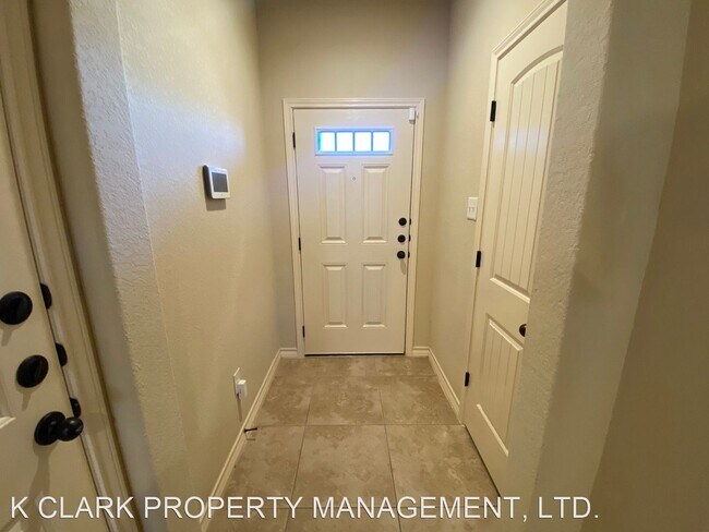 Foto del edificio - 3 br, 2.5 bath House - 6414 MARCEL WAY #102