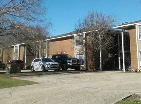 Primary Photo - 1200 Oil Center Dr