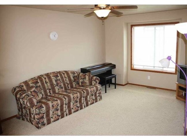 Building Photo - 1724 Torrey Pines Drive