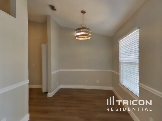 Foto del edificio - 84092 St James Ct