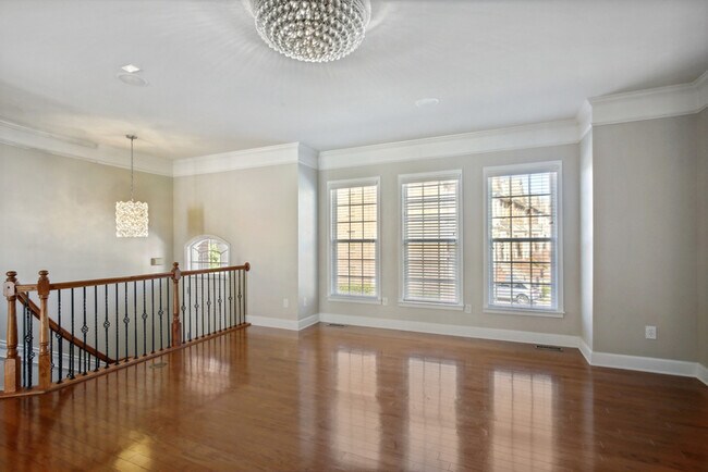Foto del edificio - 5037 Colchester Ct
