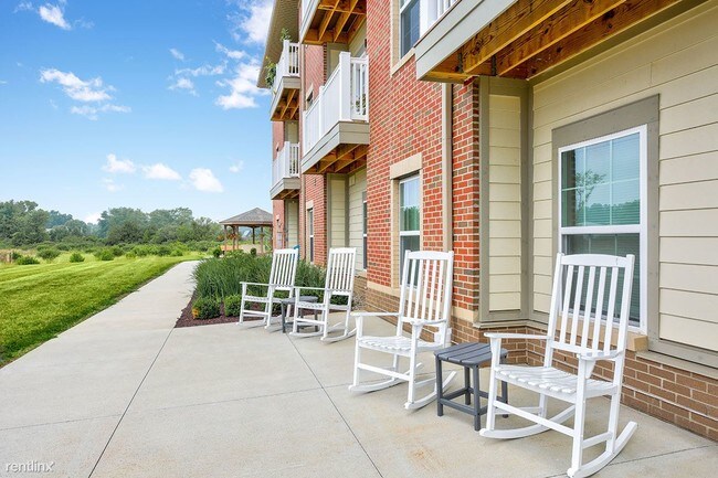 Foto del edificio - 1 br, 1 bath Apartment - Greensburgh Manor