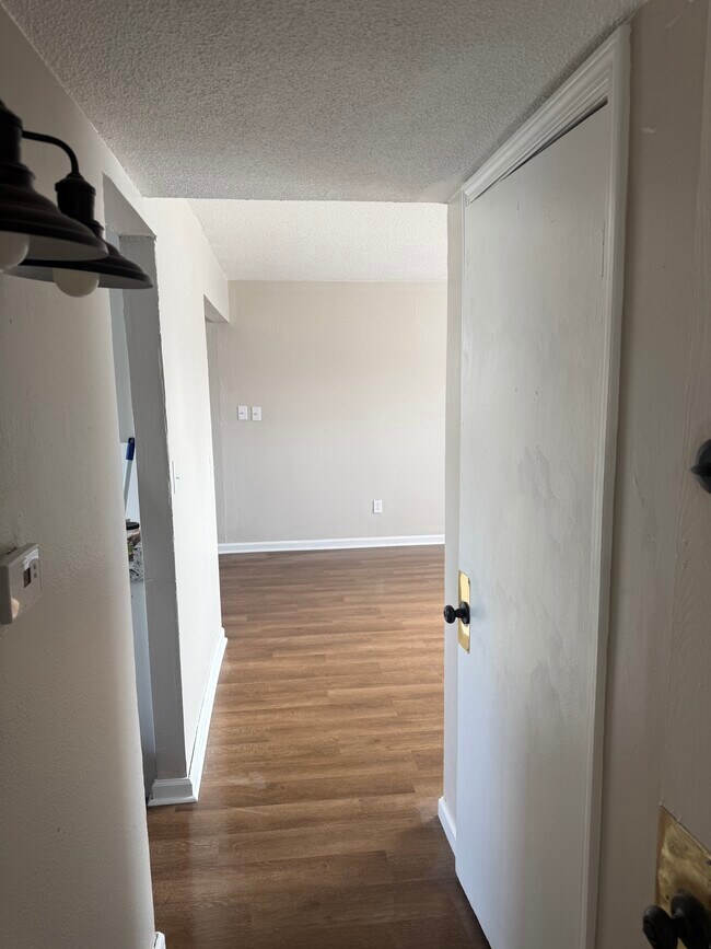 Foto del edificio - 10749 S Dixie Hwy