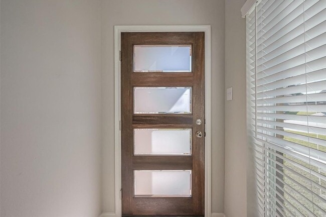 Building Photo - 22807 Ephesus Ave