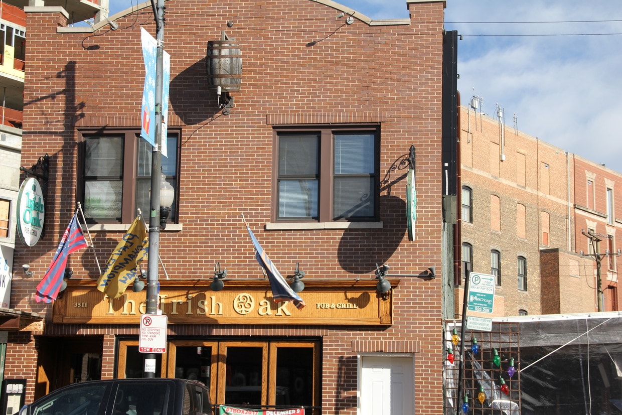 Primary Photo - 3511 N Clark St