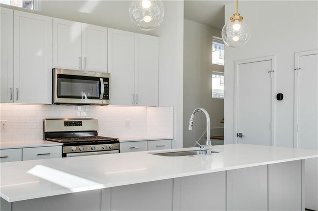 Foto del edificio - 2528 N Fitzhugh Ave